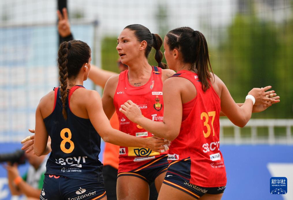 沙滩手球女, src, alt 沙滩手球女, src, alt