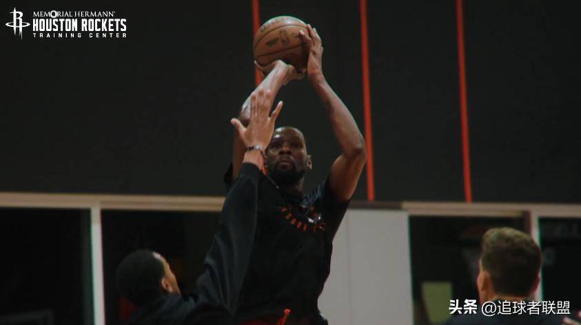 并入选赛事 并入选赛事