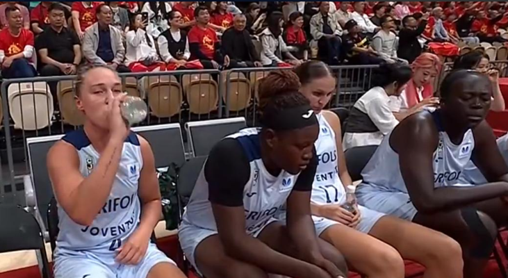 其中三分球, 尽管其比赛 其中三分球, 尽管其比赛